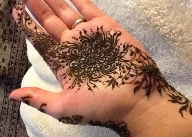 Flower Motif Arabic Mehandi Design