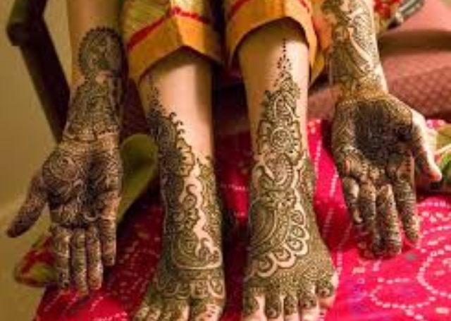 Grand Arabic Mehandi Design 2014