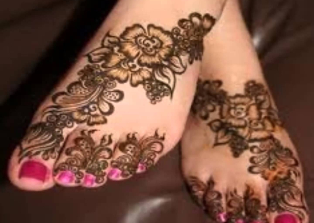 Floral Motif Feet Arabic Mehandi Design 2014