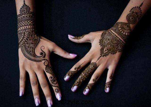 Cool Arabic Mehandi Design with neatly patterned jewelry motif