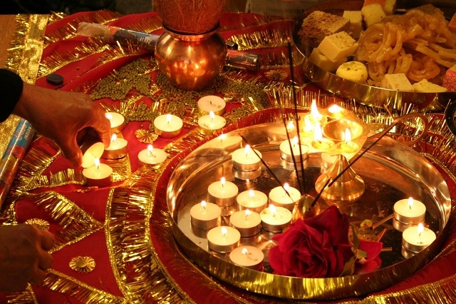 10diwali15_1382806644